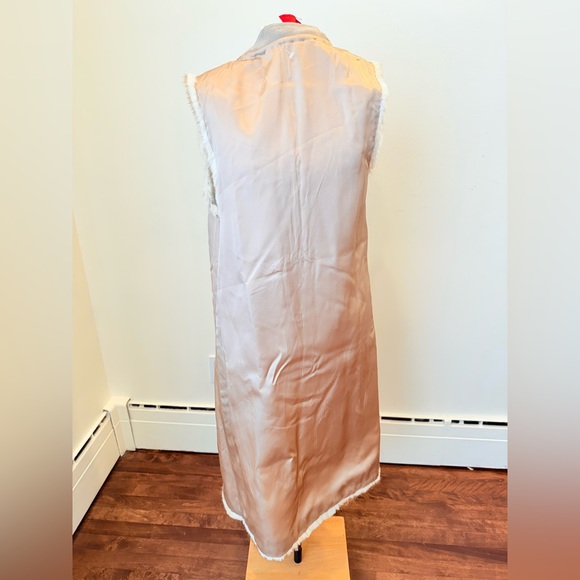 Vintage Bleached MUSKRAT FUR Vest Womanβs Long Sleeveless Vest Leather Contour - Picture 9 of 14